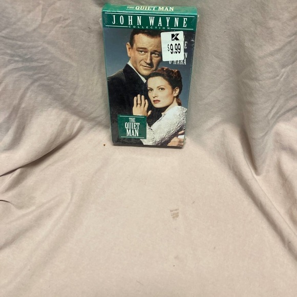 THE Quiet Man (VHS, 1998, 40th Anniversary Edition) Factory Sealed - Picture 1 of 3